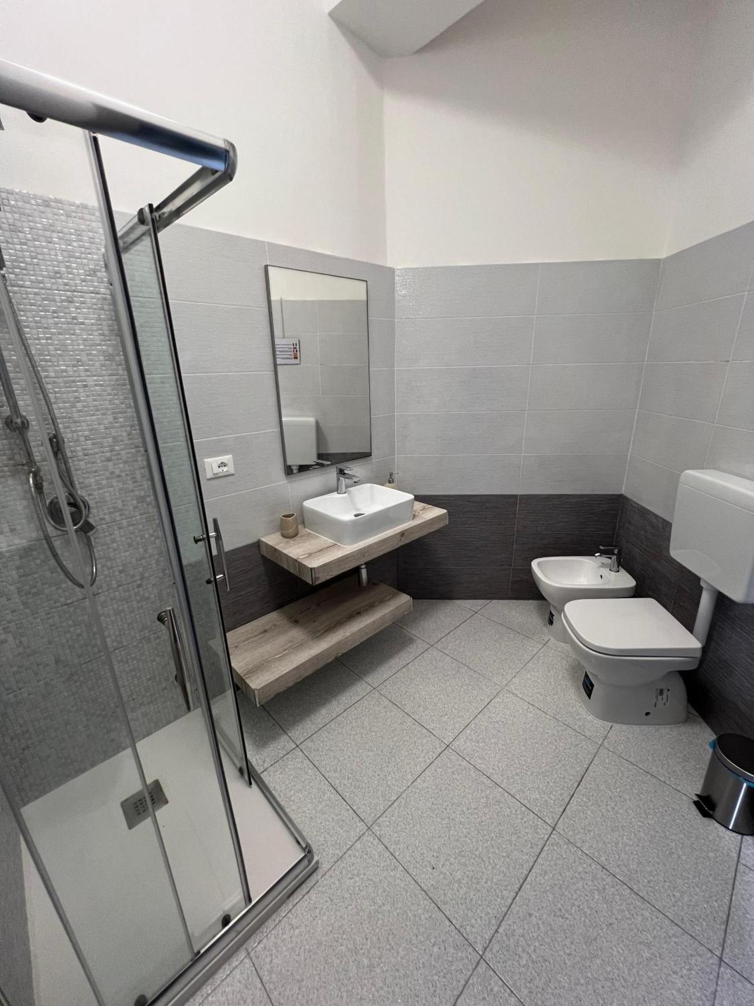 Settetrequattro Rooms Syracuse Luaran gambar